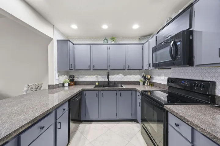 39 Bethesda Park Circle - 19.jpg-FULL