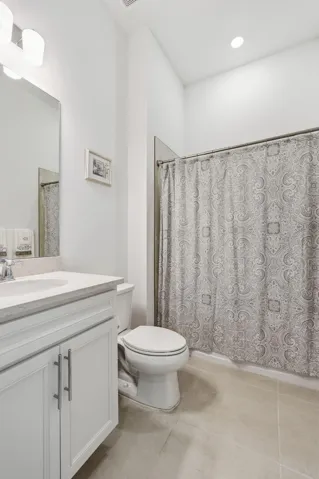 14-web-or-mls-10550_Northbrook_Cir_015