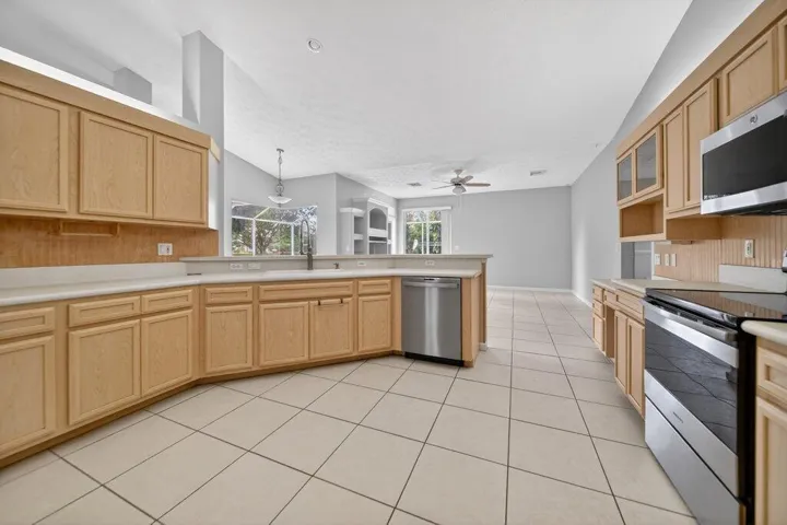 kitchen1.jpg-SMALL