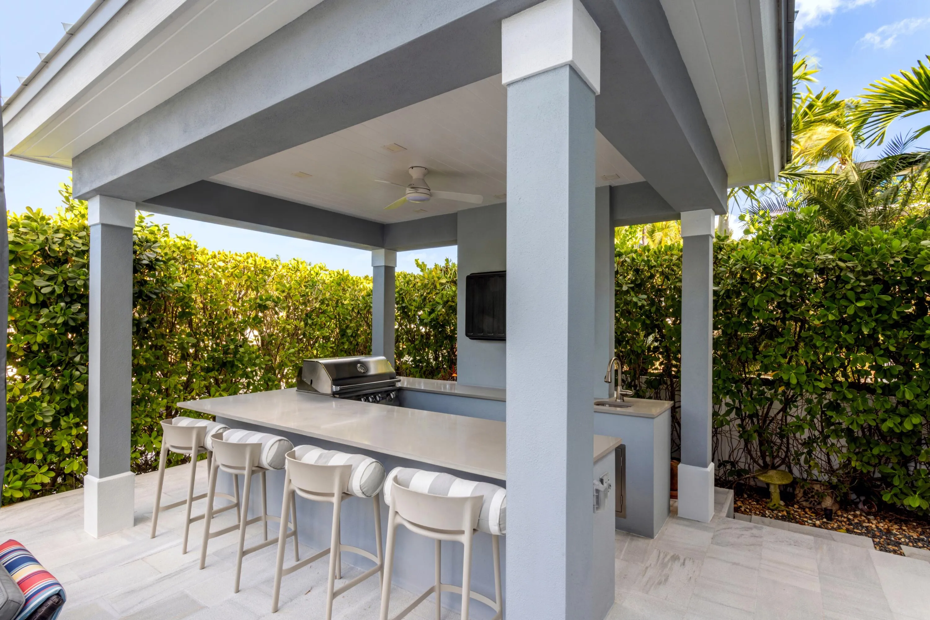 mls_SUMMER_KITCHEN_EB