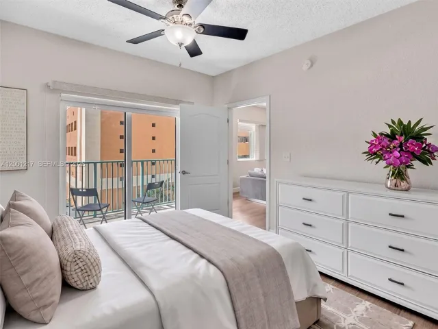 Large Primary Bedroom.