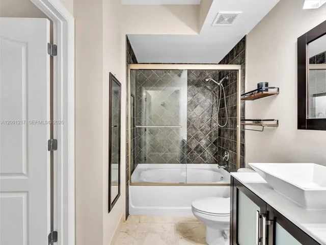 Second​​‌​​​​‌​​‌‌​‌‌​​​‌‌​‌​‌​‌​​​‌​​ Bathroom