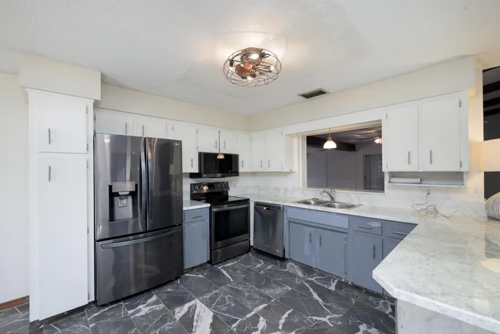 Centennialhouse21