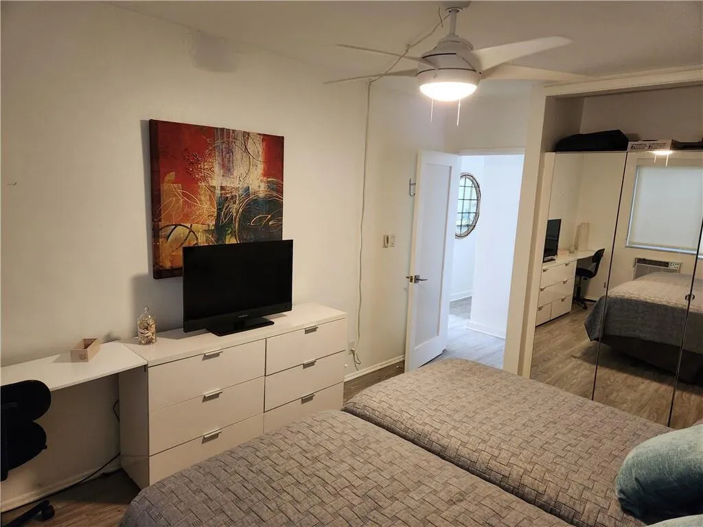 Bedroom2a