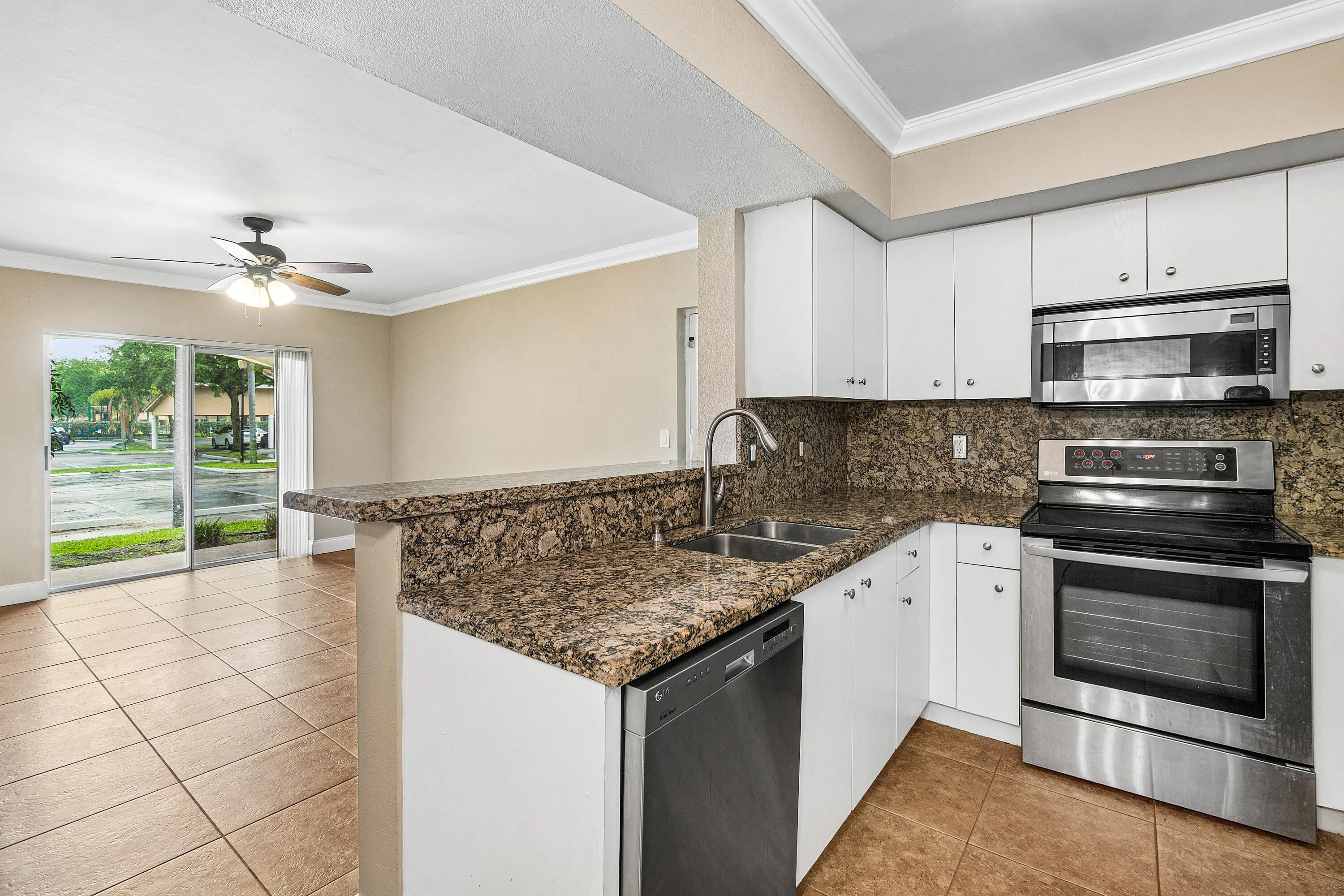 5640 NW 61st Street NW 1411