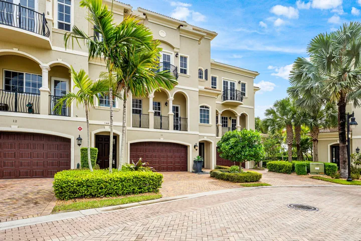 002-144TierraLane-11-Jupiter-FL-33477-FU
