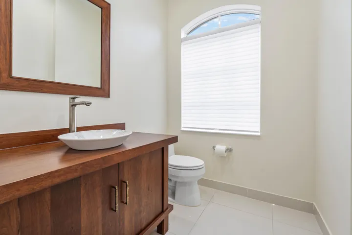 Power Bathroom