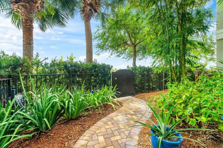 046-144TierraLane-11-Jupiter-FL-33477-SM