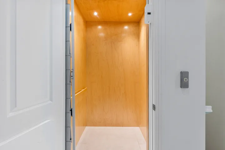 Elevator