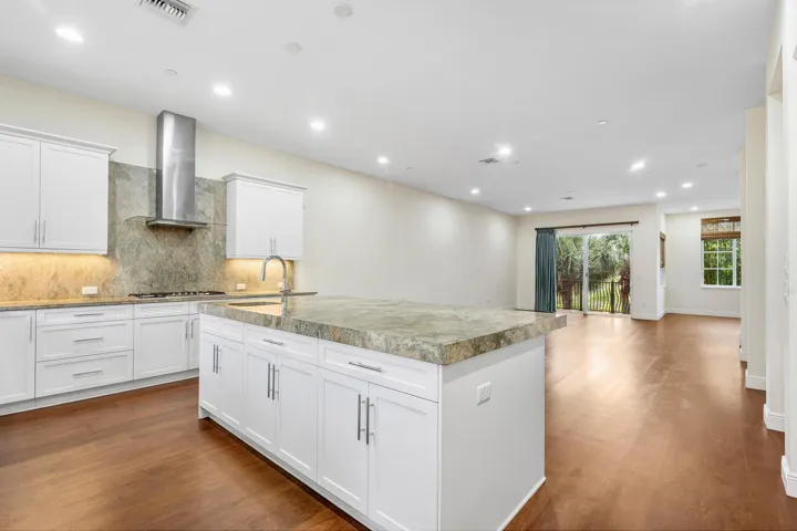 008-144TierraLane-11-Jupiter-FL-33477-FU