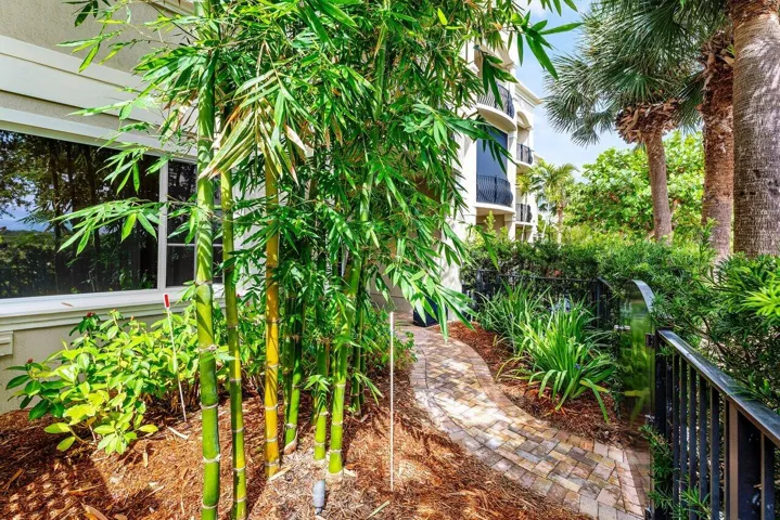 048-144TierraLane-11-Jupiter-FL-33477-SM