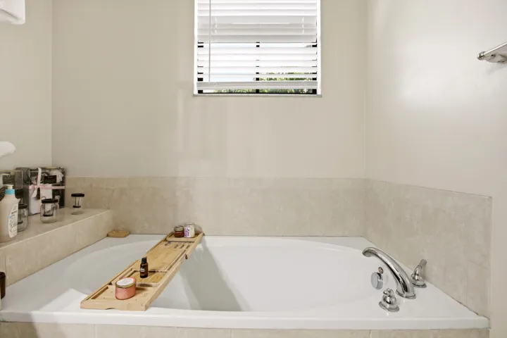 17-Property Photo 017
