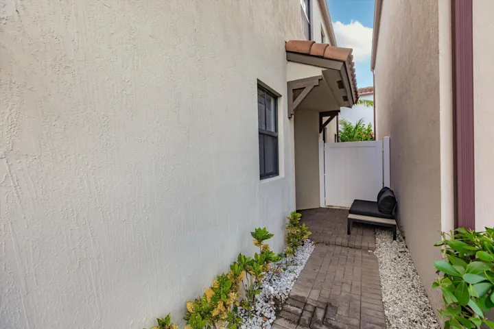 05-Property Photo 005
