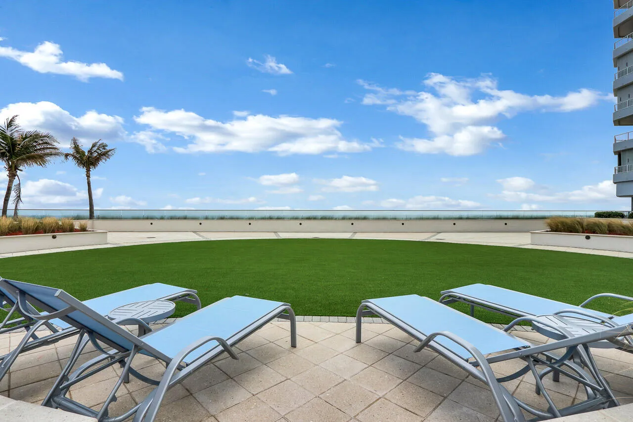 Corniche Sundeck