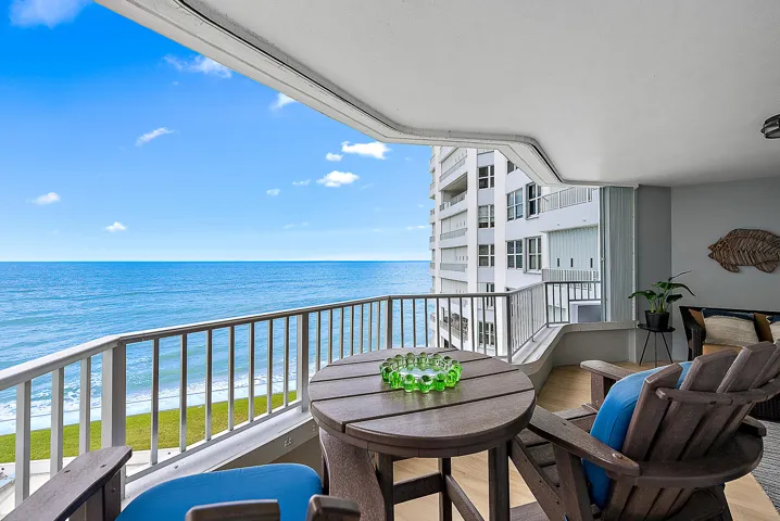 Balcony & Ocean View