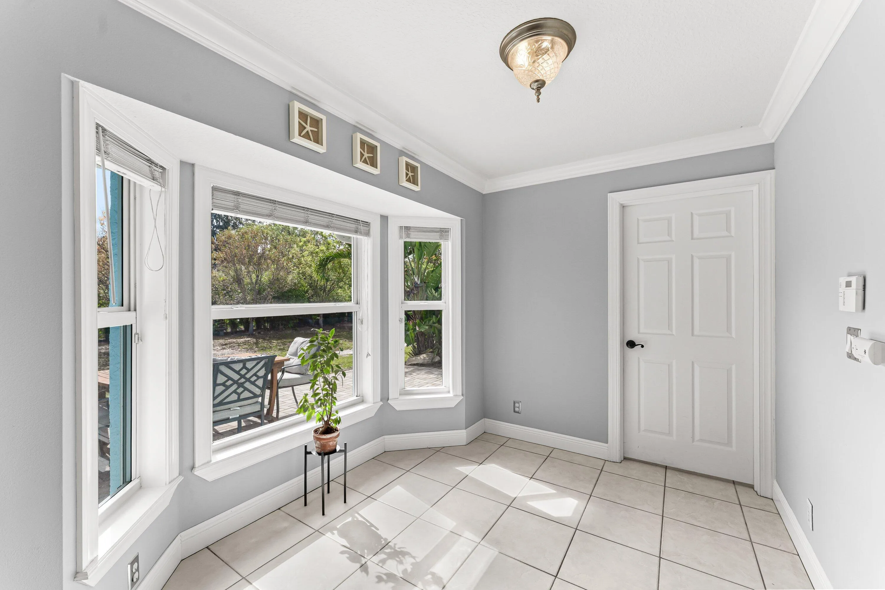 IMPACT GLASS WINDOWS