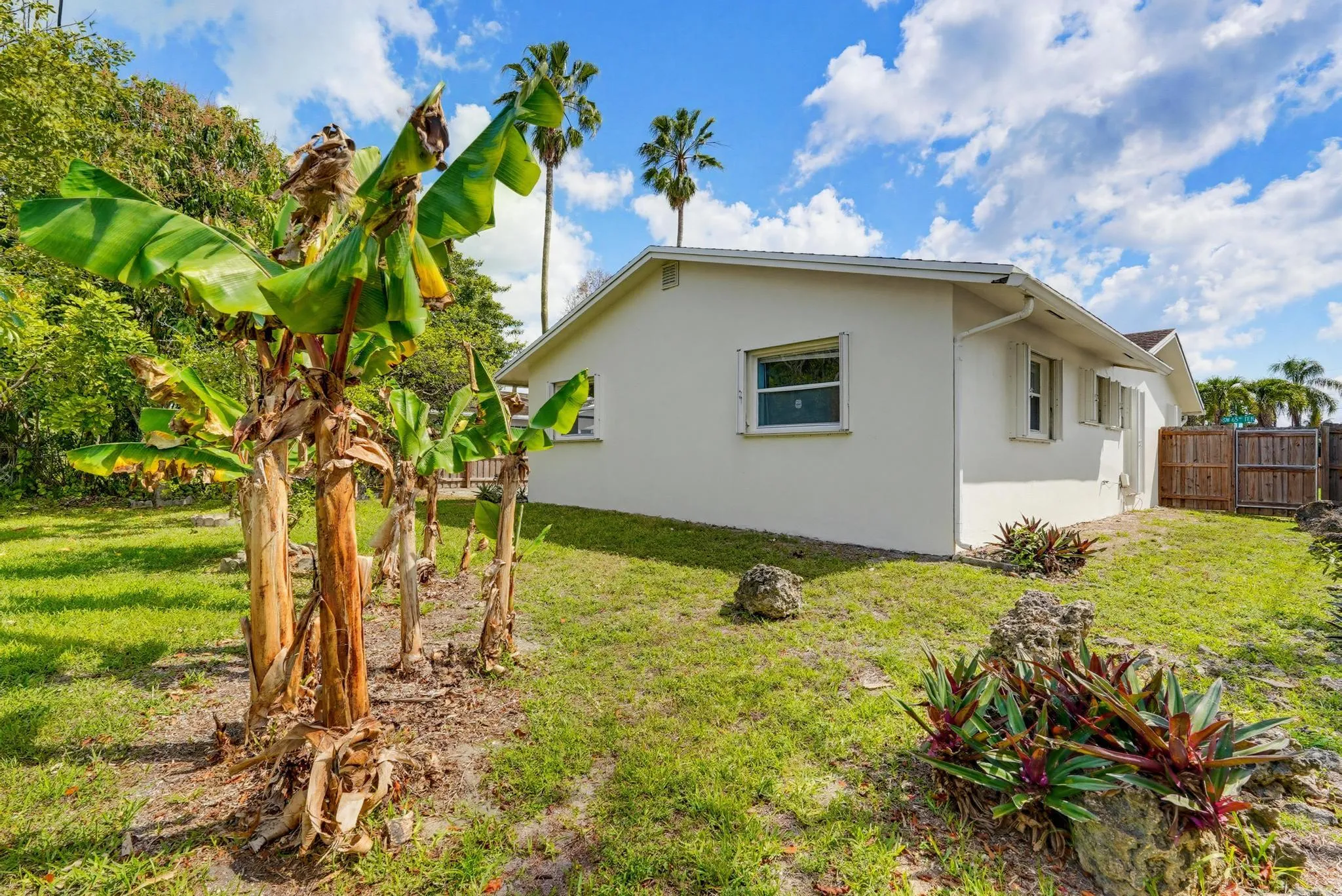Fenced in for privacy or pets!