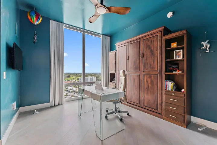 Office/Guest Bedroom