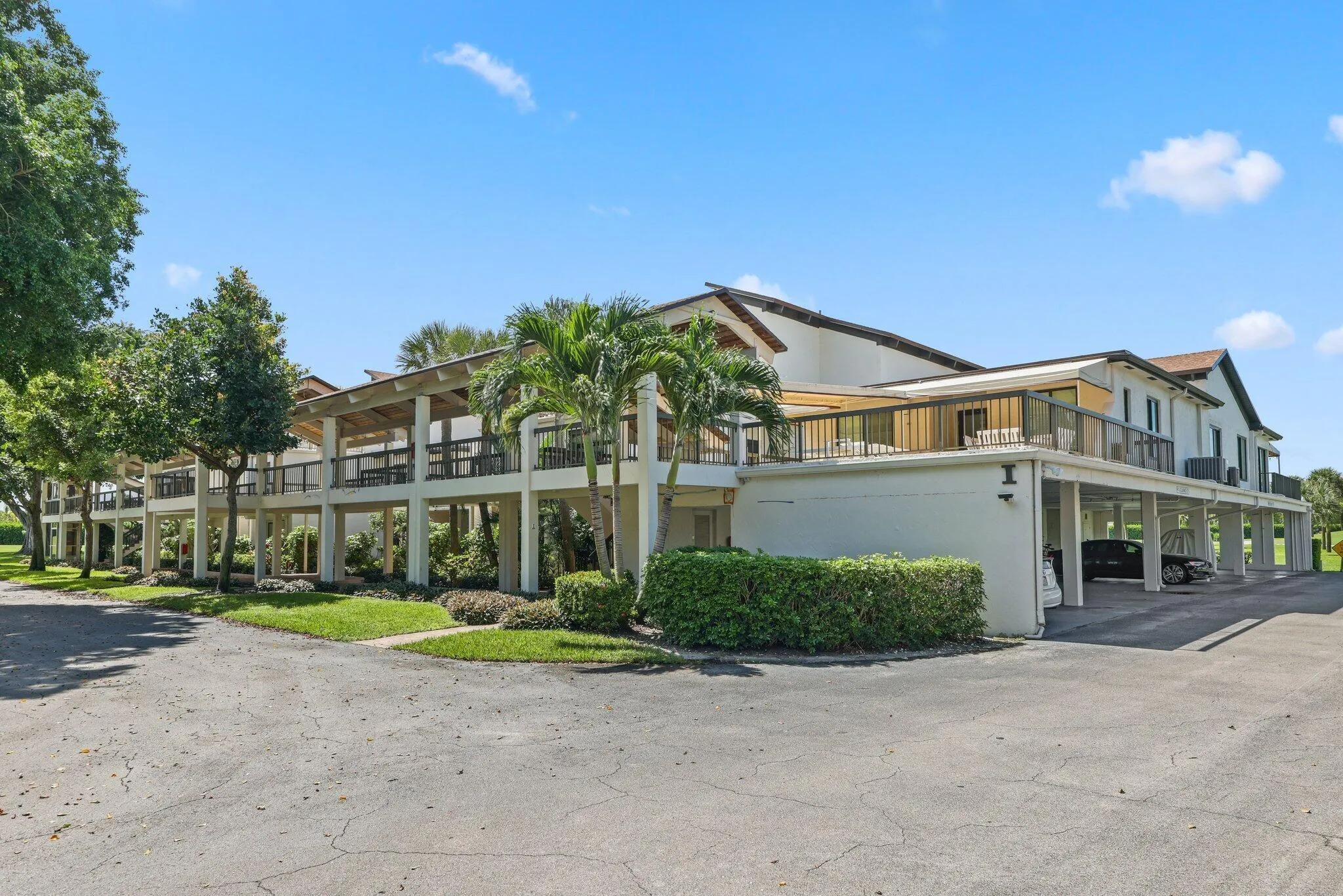 800 Greensward Court - 14.jpg-SMALL