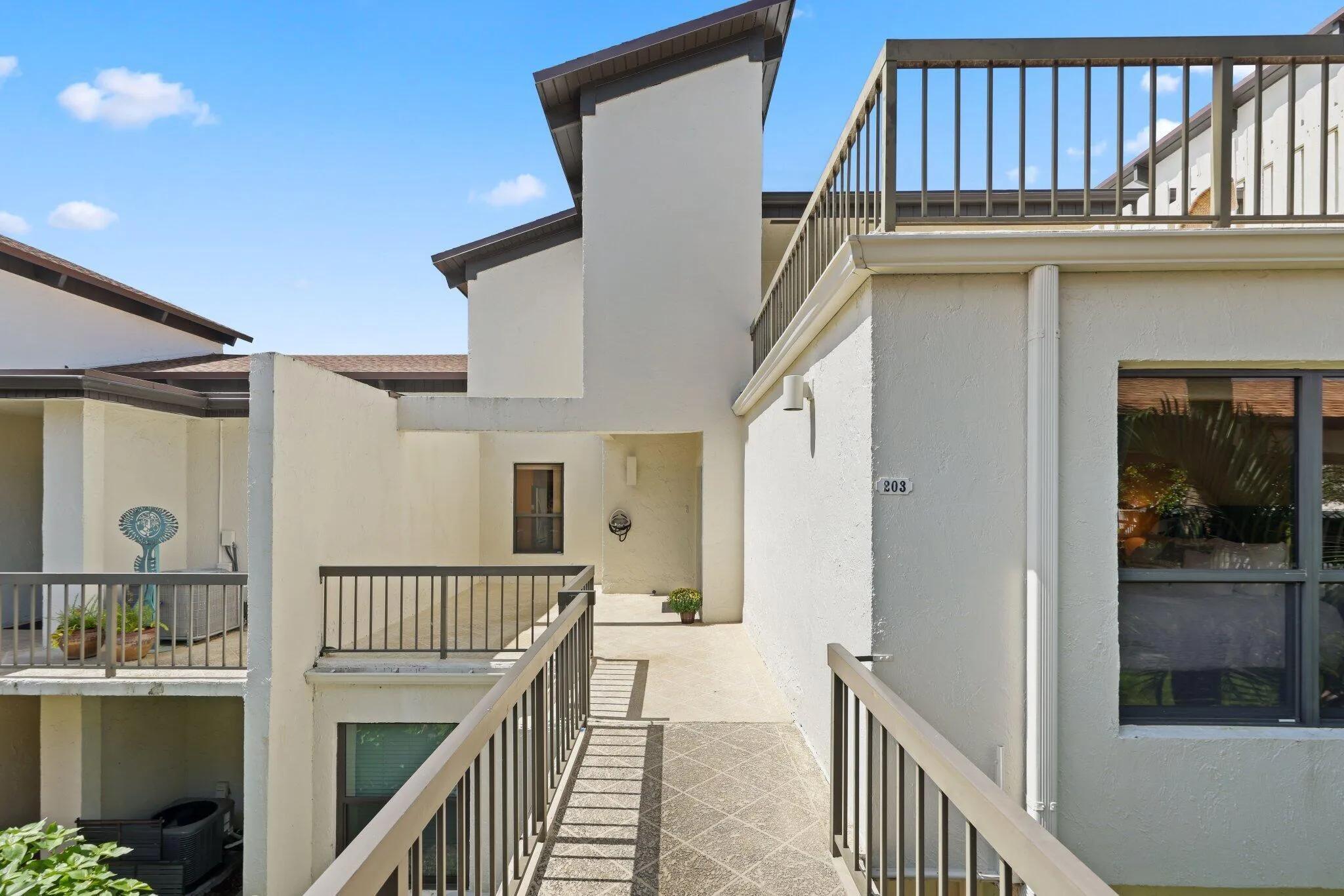 800 Greensward Court - 17.jpg-SMALL