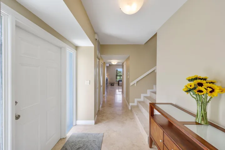 800 Greensward Court - 19.jpg-SMALL