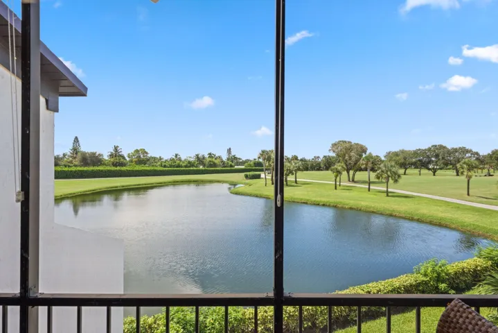 800 Greensward Court - 47.jpg-SMALL