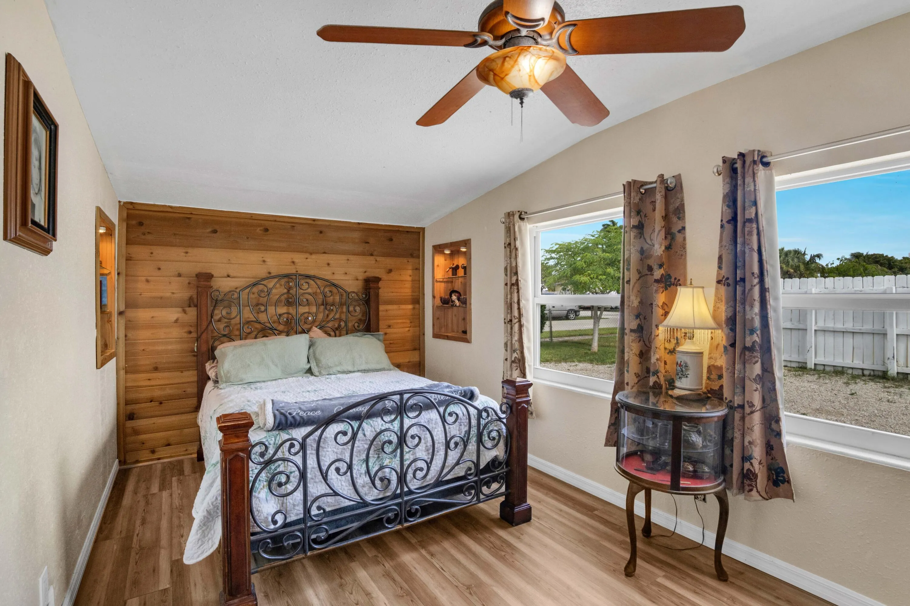 5178 NE 15th Terrace-17