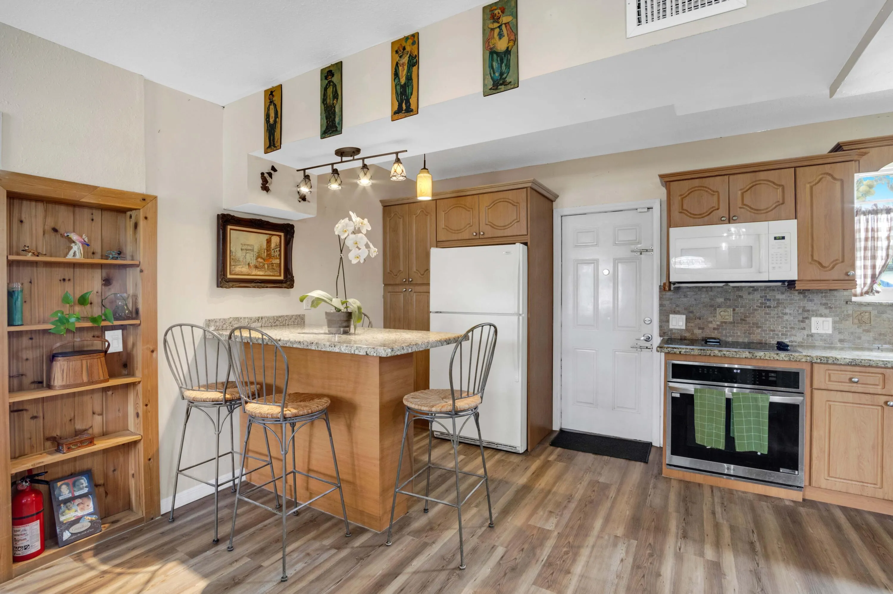 5178 NE 15th Terrace-25