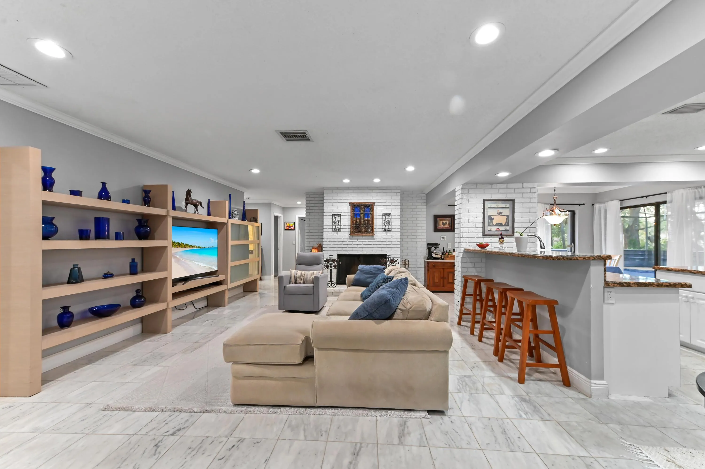 20 family room 04