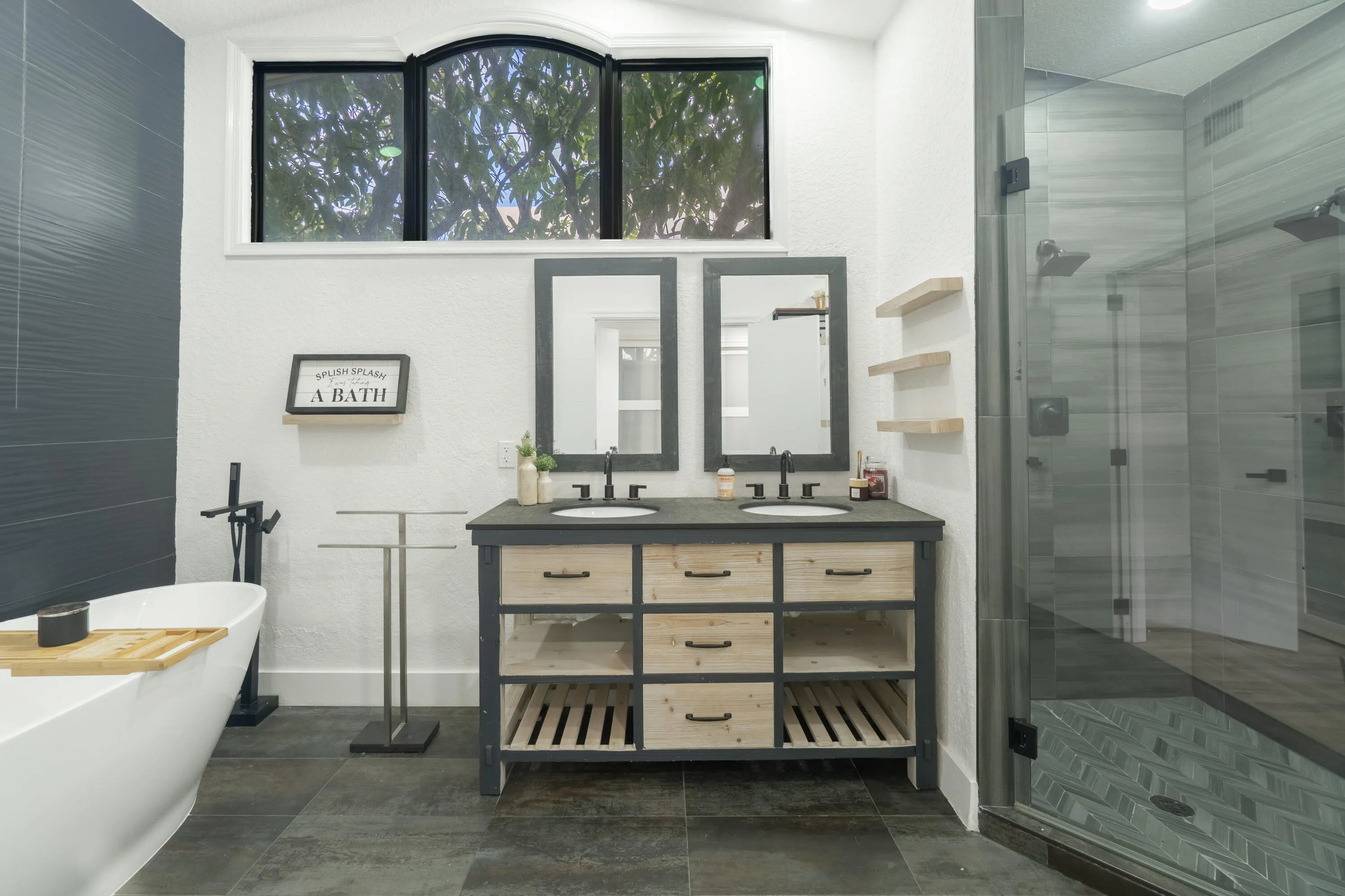2878 NE 26St-29