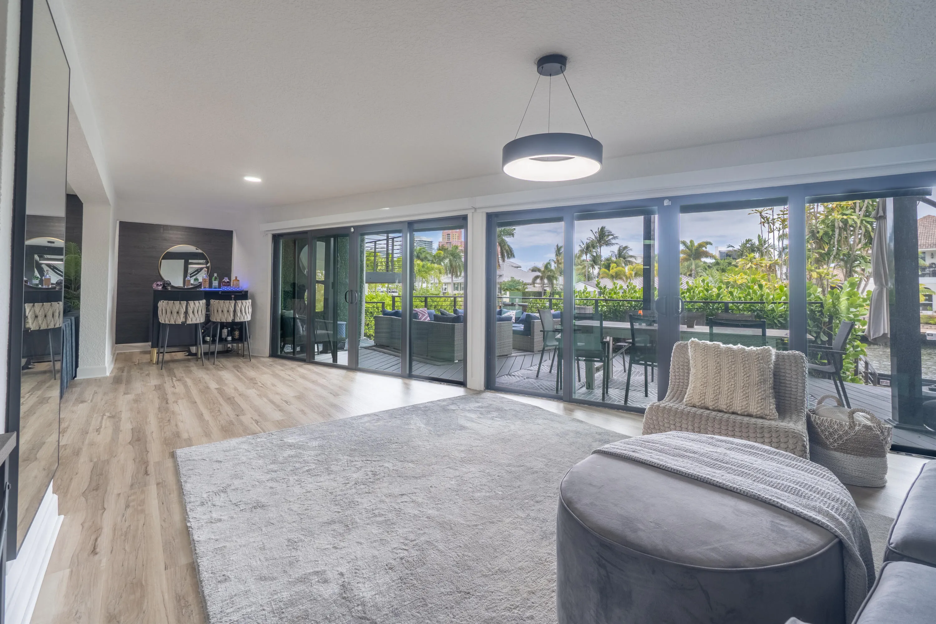 2878 NE 26St-6