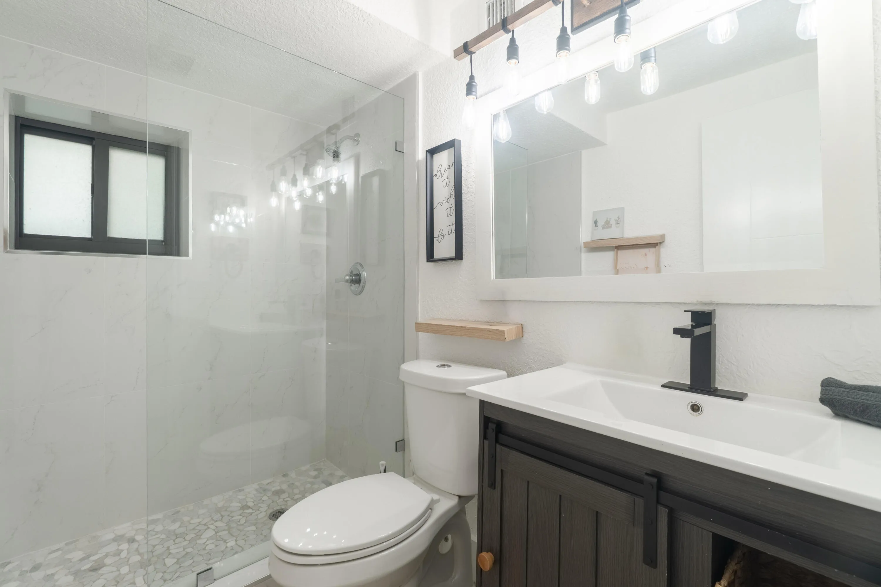 2878 NE 26St-33