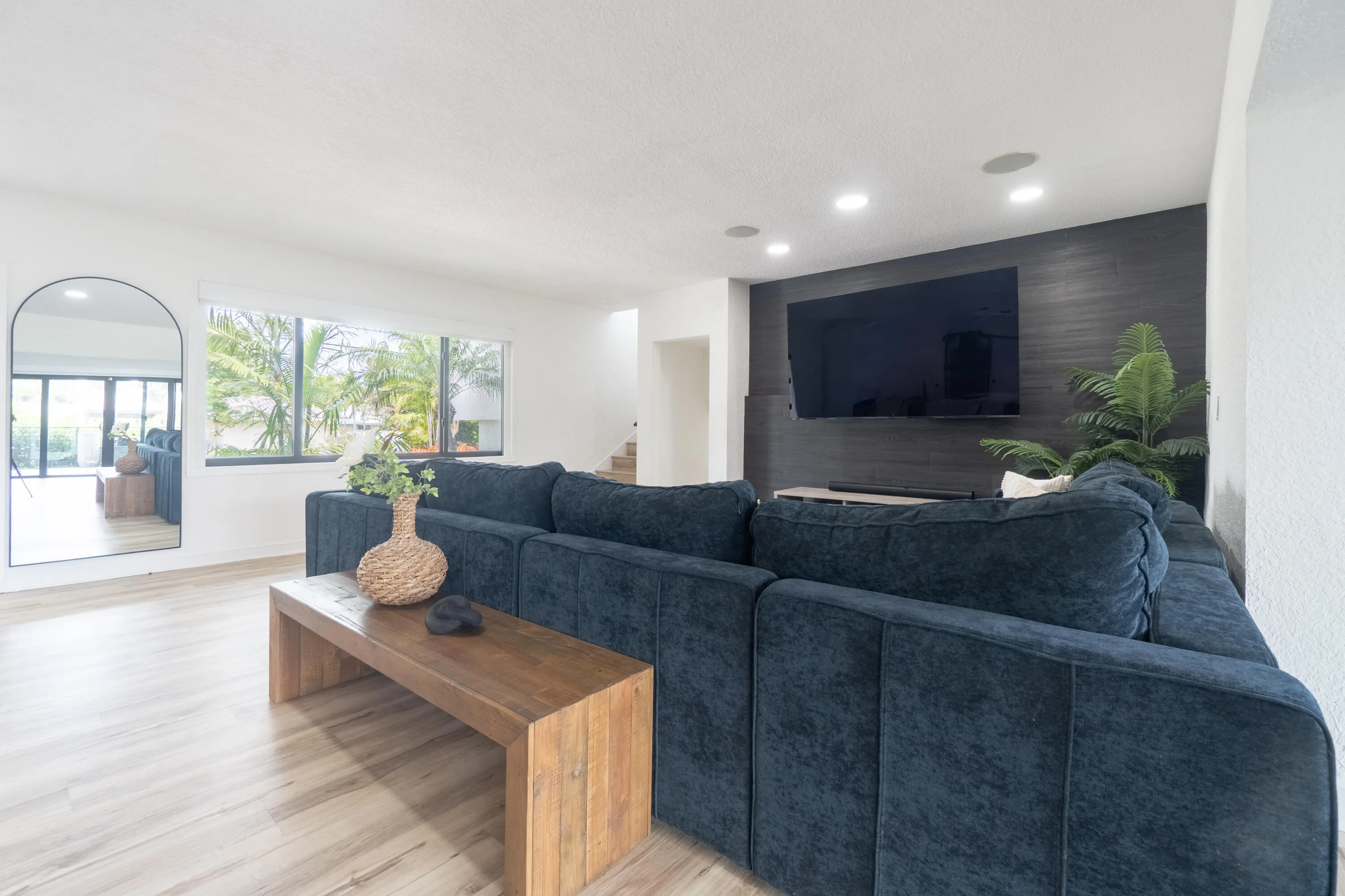 2878 NE 26St-20
