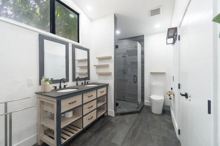 2878 NE 26St-31