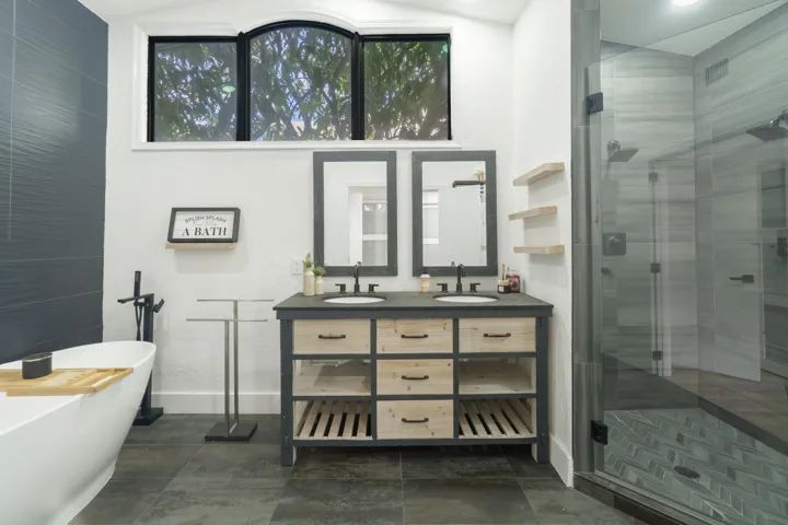 2878 NE 26St-29