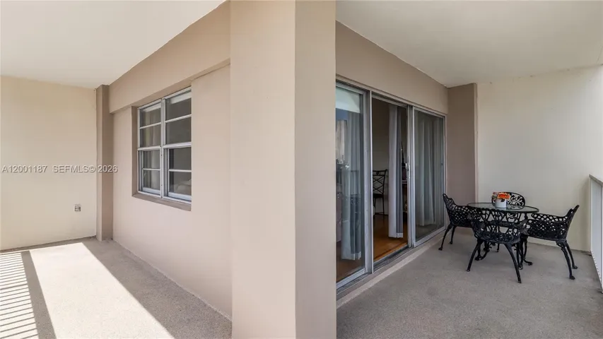 Wrap-around balcony