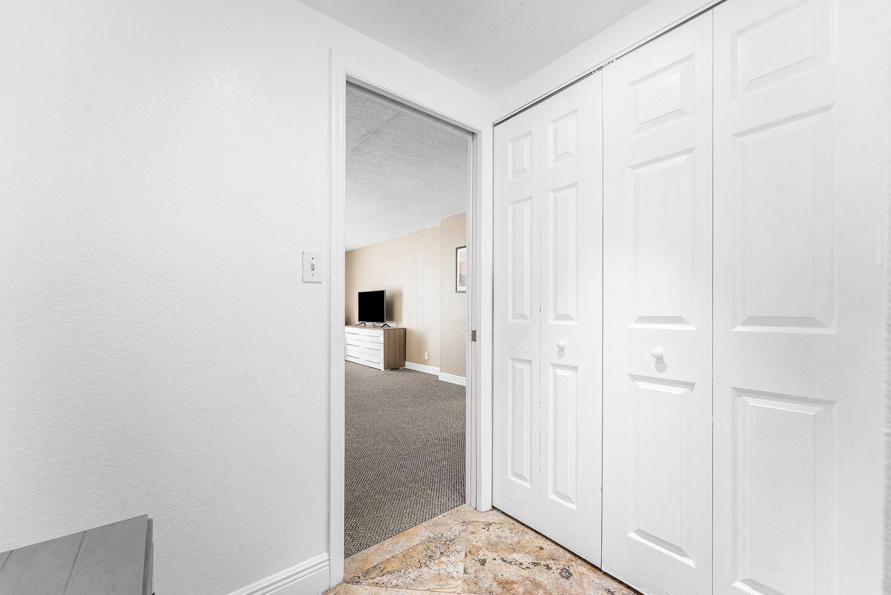 020-1600SouthOceanDrive-7H-Hollywood-FL-