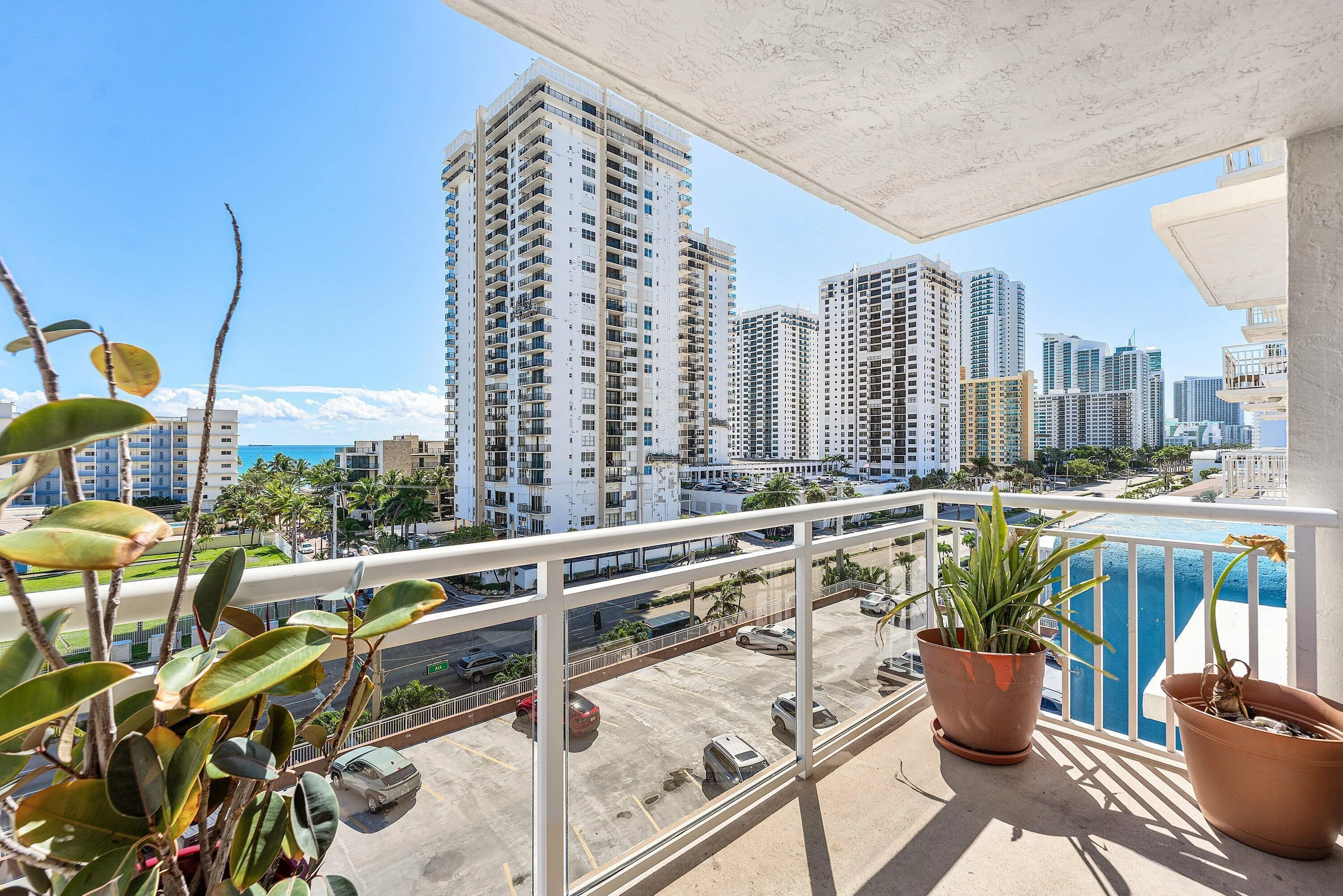 022-1600SouthOceanDrive-7H-Hollywood-FL-