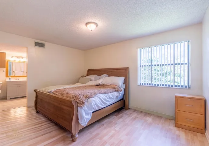 M,ASTER BEDROOM