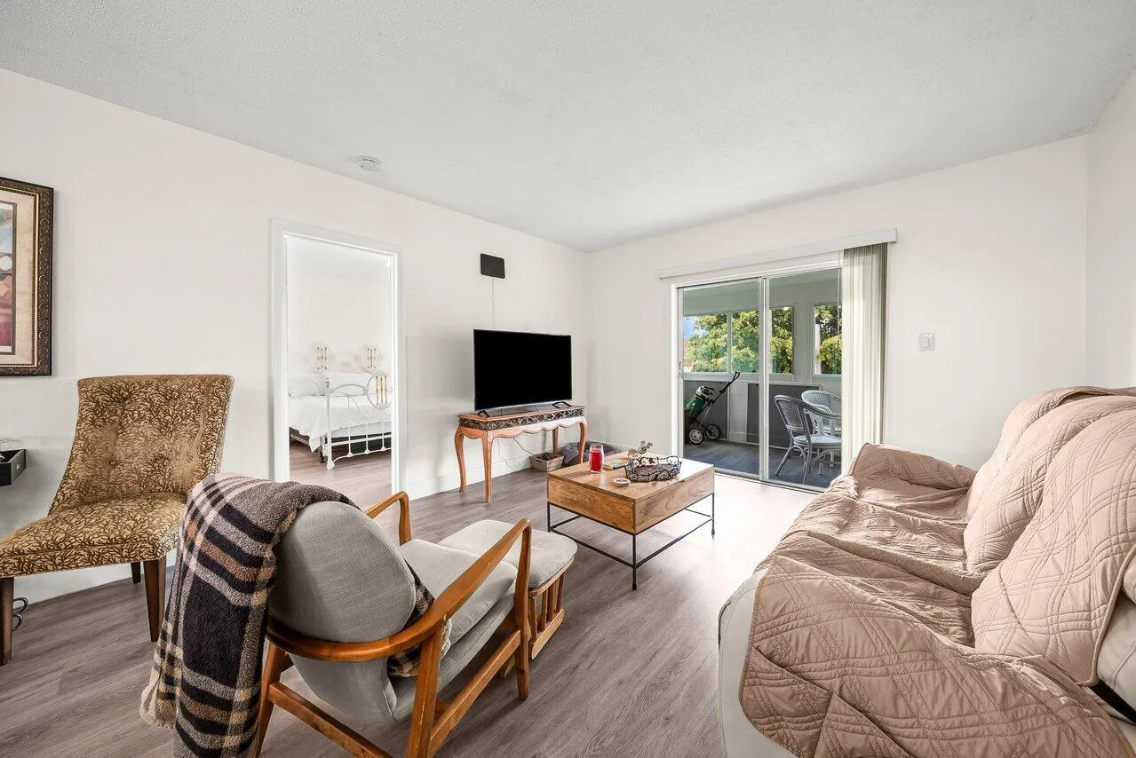 009-1117LakeTerrace-F207-BoyntonBeach-FL