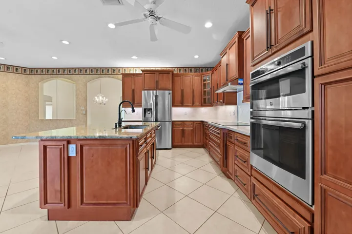25 Kitchen 02