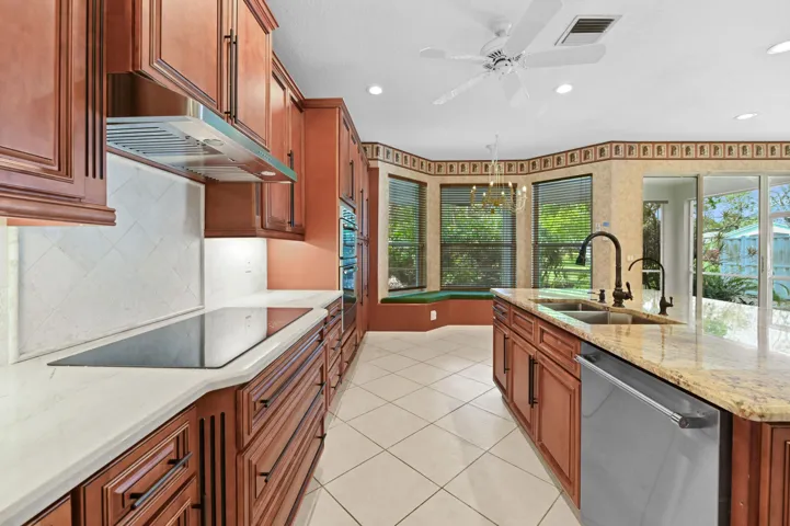 26 Kitchen 03