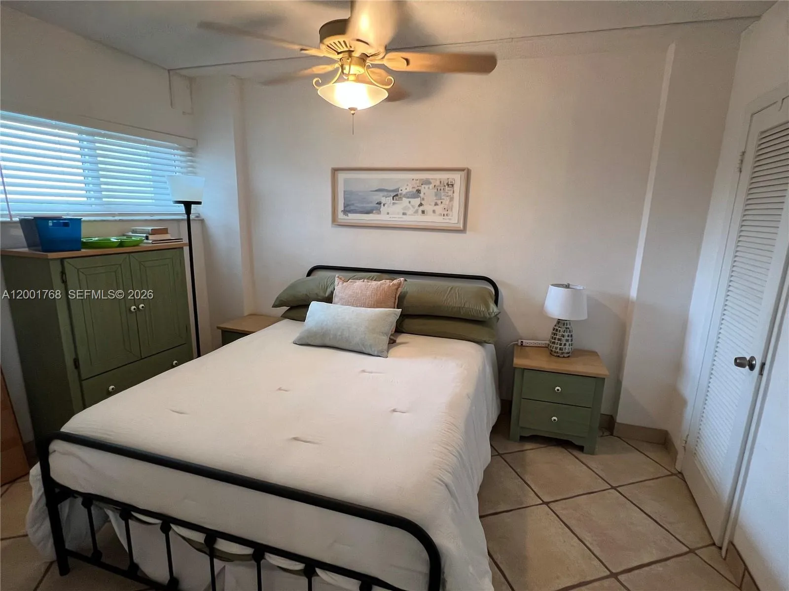 Guest bedroom