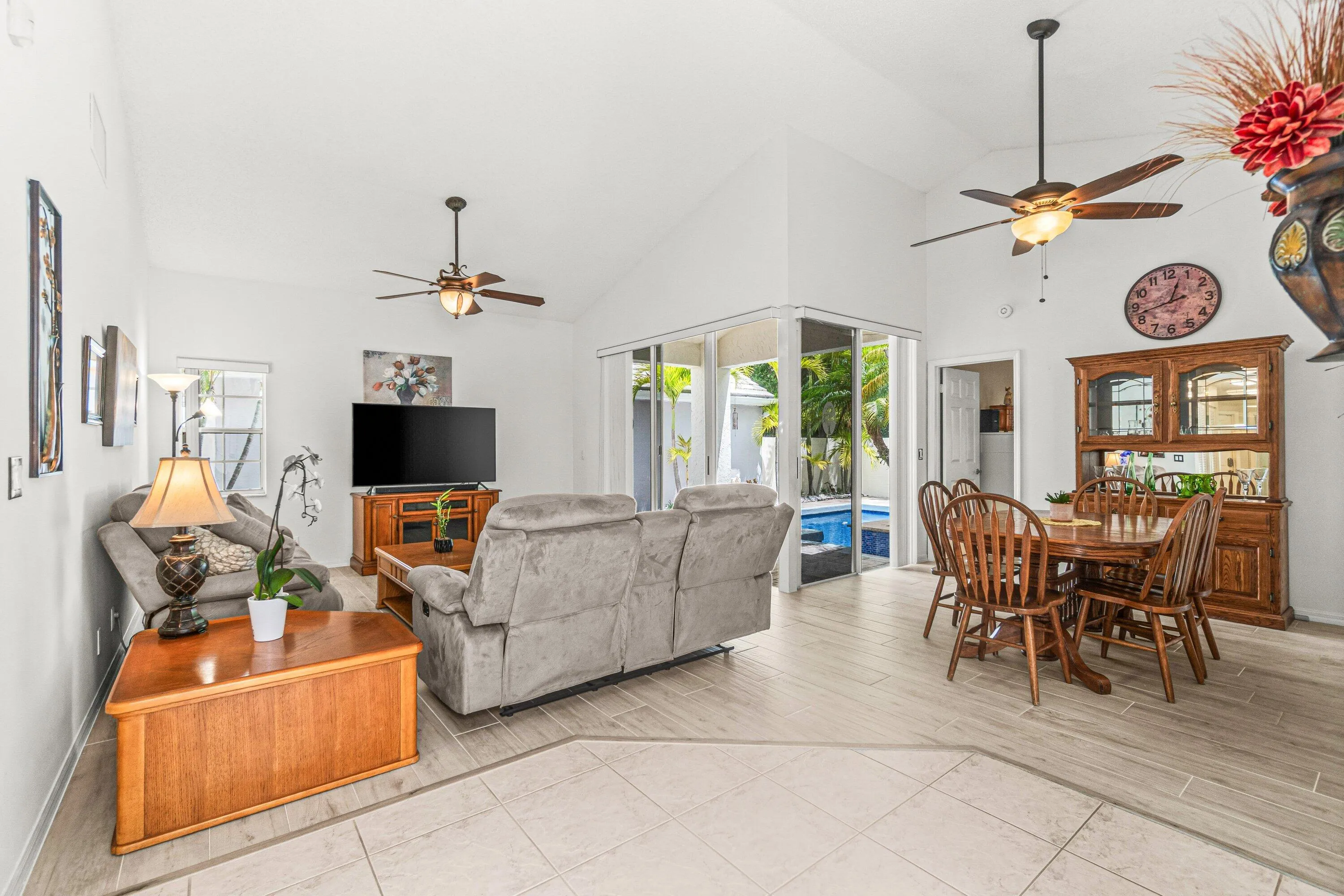 007-25WyndhamLane-PalmBeachGardens-FL-33
