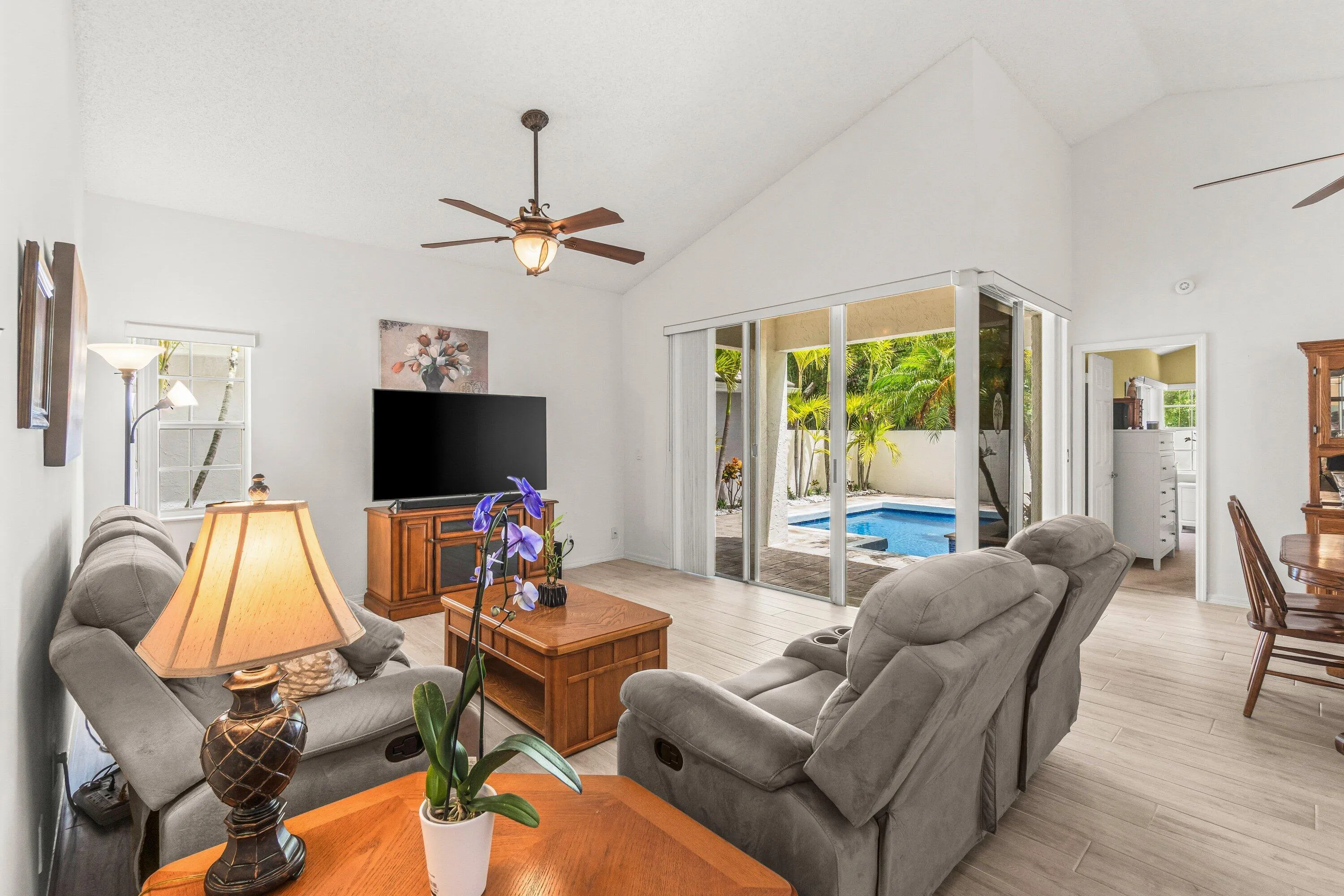 012-25WyndhamLane-PalmBeachGardens-FL-33