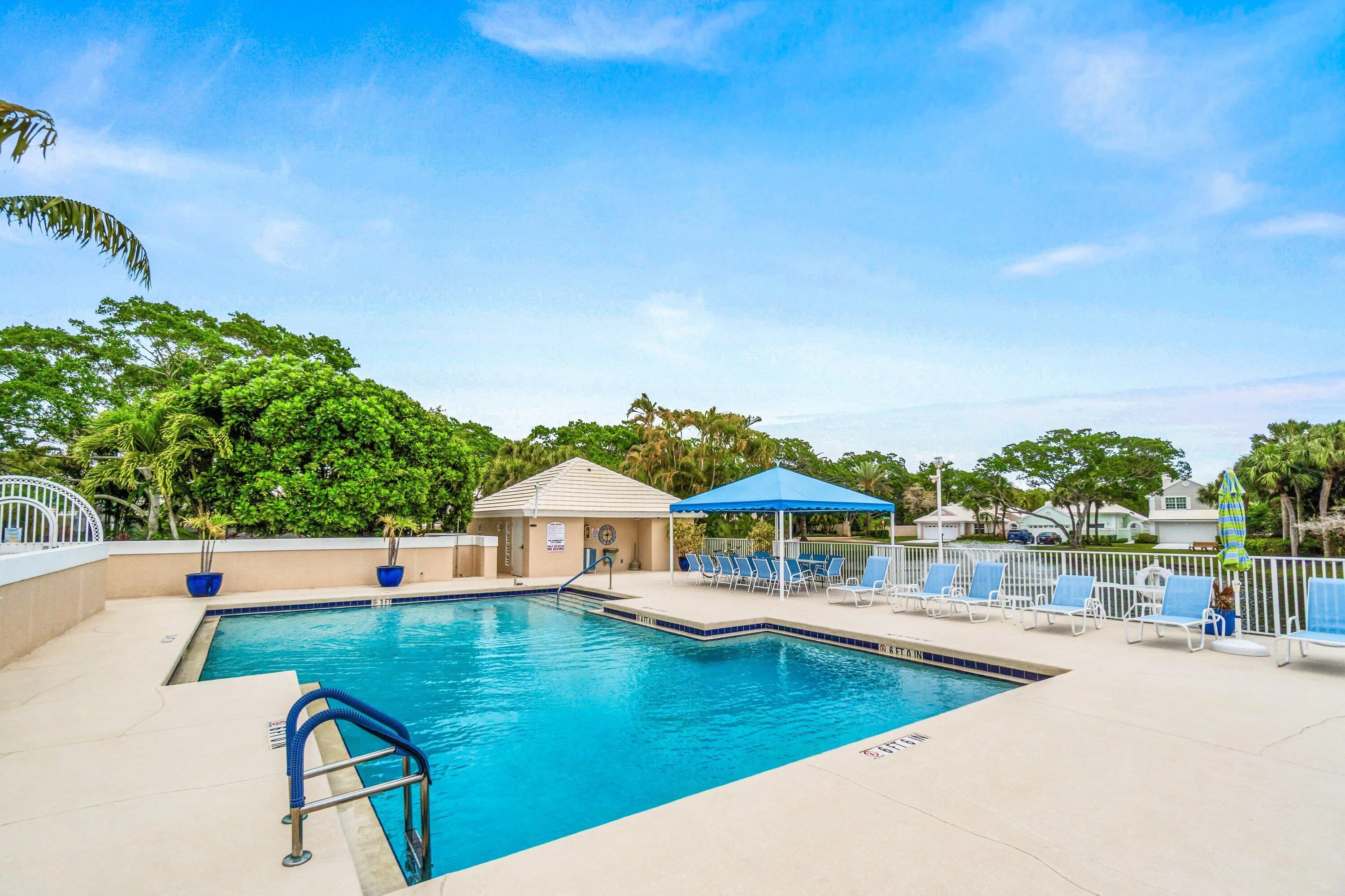 035-25WyndhamLane-PalmBeachGardens-FL-33