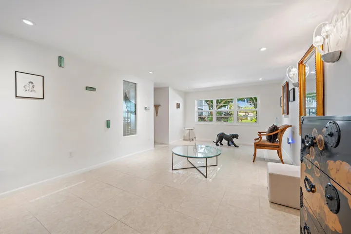 1516 S Lakeside Dr-6