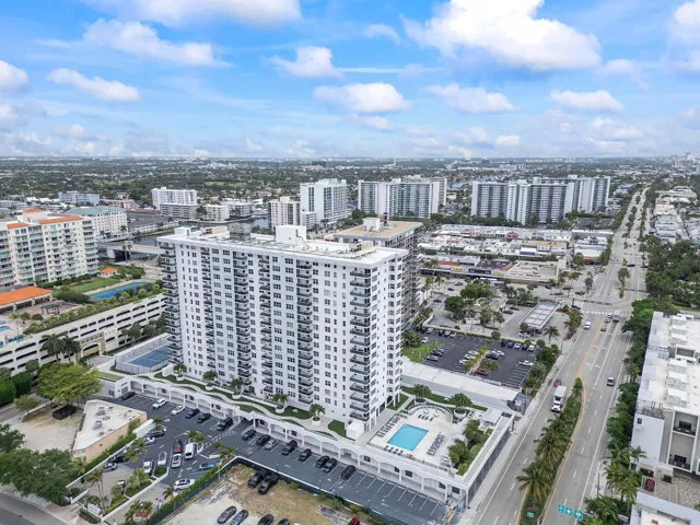 3015 N Ocean Blvd 19F_008