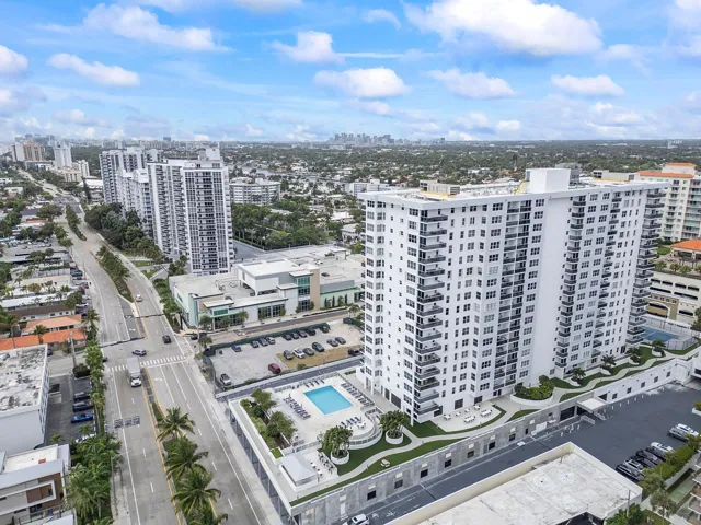 3015 N Ocean Blvd 19F_005