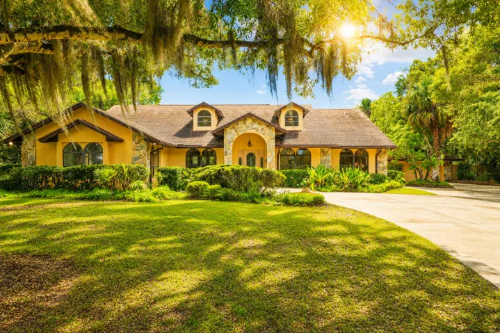 Welcome home to paradise.